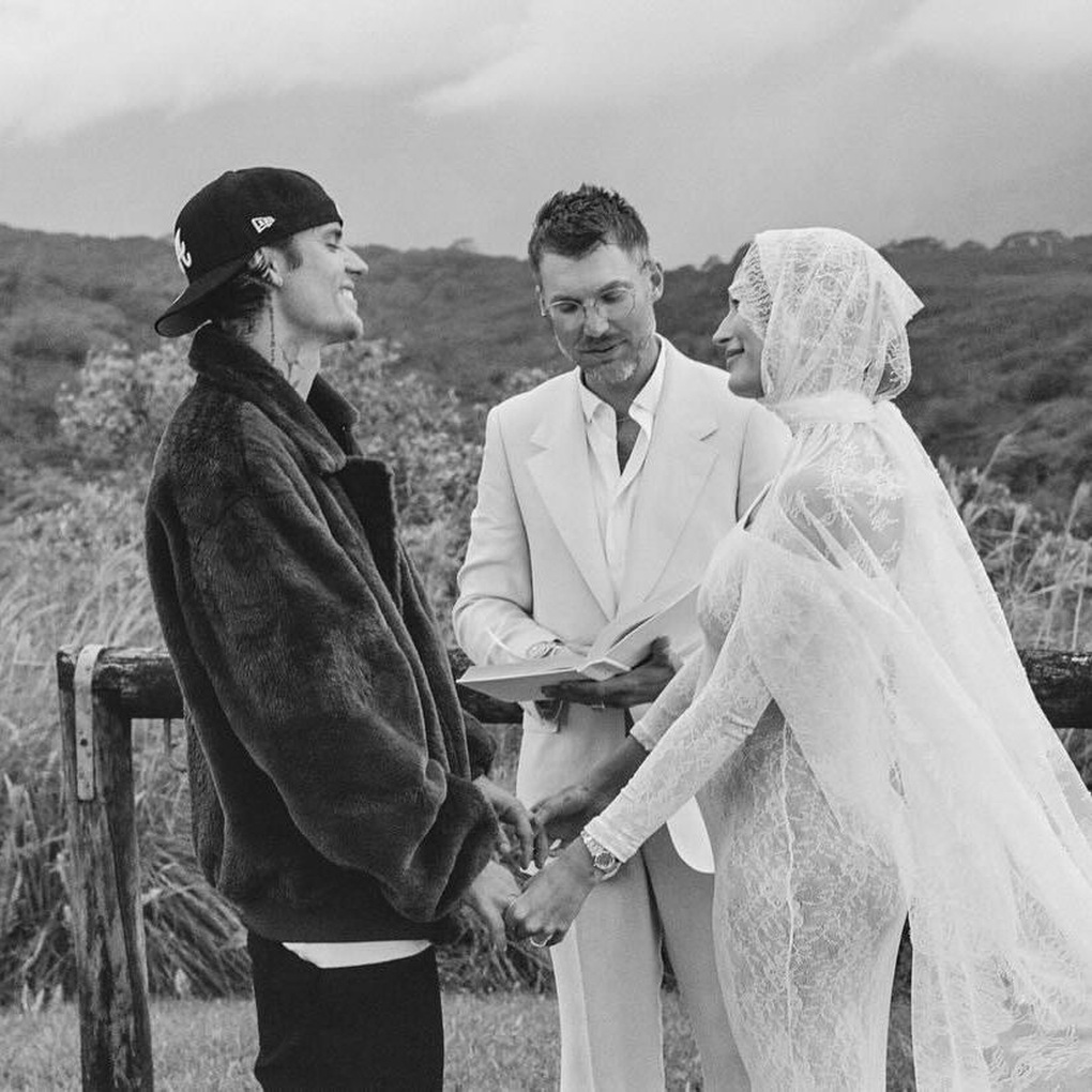 Vợ mang bầu con đầu lòng, Justin Bieber tặng nhẫn kim cương hơn 1 triệu USD - 5 Vợ mang bầu con đầu lòng, Justin Bieber tặng nhẫn kim cương hơn 1 triệu USD - 5