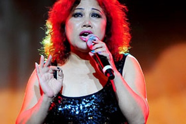 Siu Black thăng hoa trên sân khấu sau scandal nợ nần