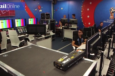 Hệ thống hỗ trợ trọng tài bằng video được áp dụng tại World Cup 2018