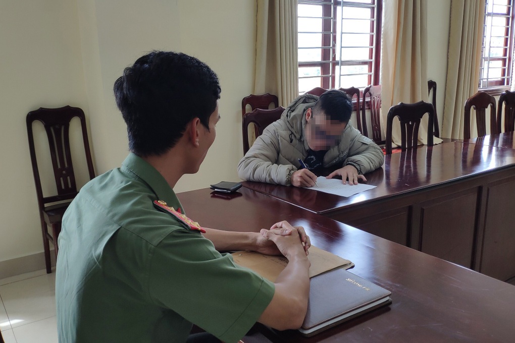 TikToker giải thích việc cắt ghép phỏng vấn chê người miền Trung - 2 TikToker giải thích việc cắt ghép phỏng vấn chê người miền Trung - 2