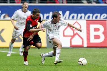 Bayern tìm đường bứt phá, thử thách chờ Leverkusen 