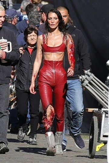 View - Hình ảnh gầy gò gây lo lắng của mỹ nhân sở hữu gương mặt tỷ lệ "vàng" | Báo Dân trí