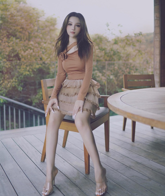 Hot girl đời đầu nay đã có tất cả: Tiền bạc, sự nghiệp, tình yêu - 12 Hot girl đời đầu nay đã có tất cả: Tiền bạc, sự nghiệp, tình yêu - 12