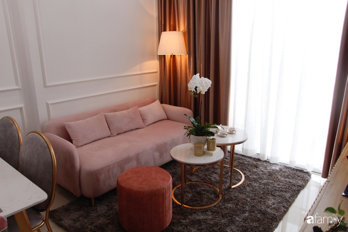 Căn hộ 65m² dành trọn lời khen "tâm đắc" của chủ nhà khi nhận công trình nhờ chọn tông hồng cùng phong cách tân cổ điển ở Sài Gòn - Ảnh 2. Căn hộ 65m² dành trọn lời khen "tâm đắc" của chủ nhà khi nhận công trình nhờ chọn tông hồng cùng phong cách tân cổ điển ở Sài Gòn - Ảnh 2.