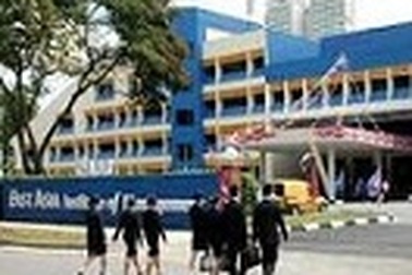 Học bổng hơn 73 triệu đồng học viện EASB Singapore