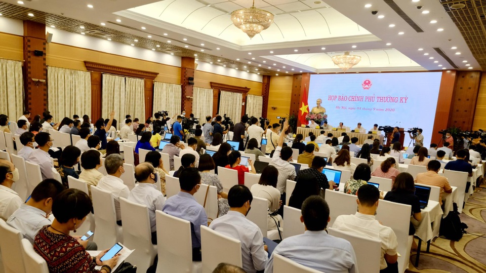 “Mở cửa” bầu trời đón 5.000 khách/tuần, có lo nguy cơ bùng phát dịch lần 3? - 3 “Mở cửa” bầu trời đón 5.000 khách/tuần, có lo nguy cơ bùng phát dịch lần 3? - 3