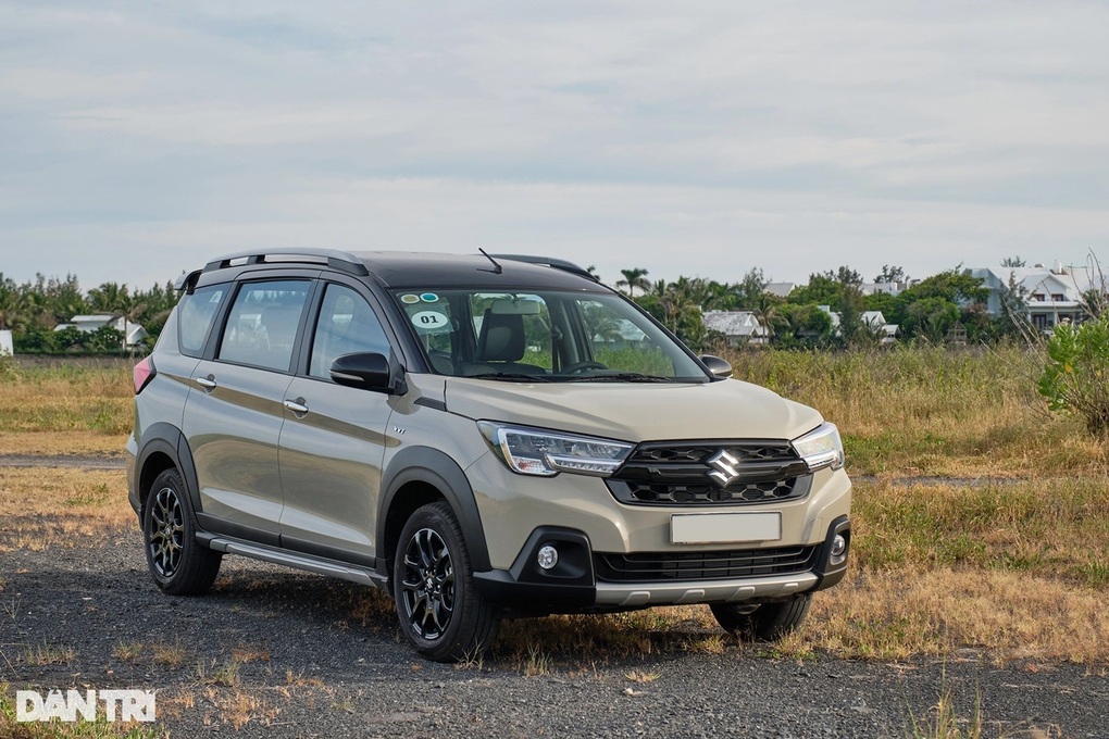 Corolla Cross là xe hybrid hút khách nhất tháng, XL7 bán vượt Innova Cross - 1 Corolla Cross là xe hybrid hút khách nhất tháng, XL7 bán vượt Innova Cross - 1