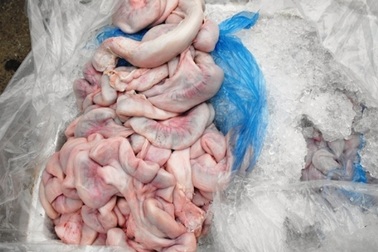 Lòng lợn Trung Quốc tha hồ đổ bộ vào Việt Nam