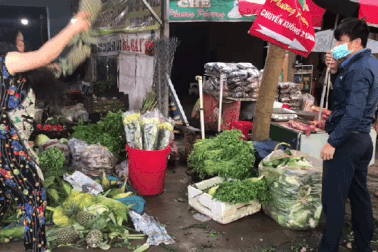 Khởi tố hai phụ nữ chửi mắng, hành hung cán bộ trật tự đô thị