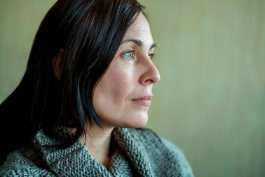 Khổ tâm vì con gái bị bạn trai bạo hành