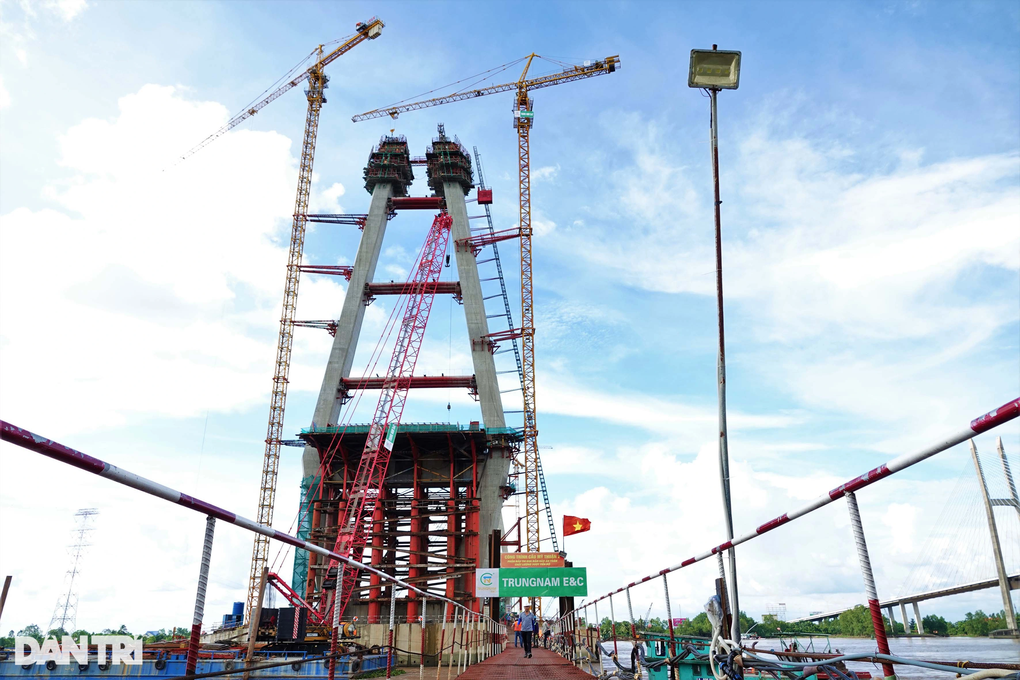 Tai nạn ở cầu Mỹ Thuận 2: Nước chảy xiết, con tôi lại không biết bơi - 5 Tai nạn ở cầu Mỹ Thuận 2: Nước chảy xiết, con tôi lại không biết bơi - 5