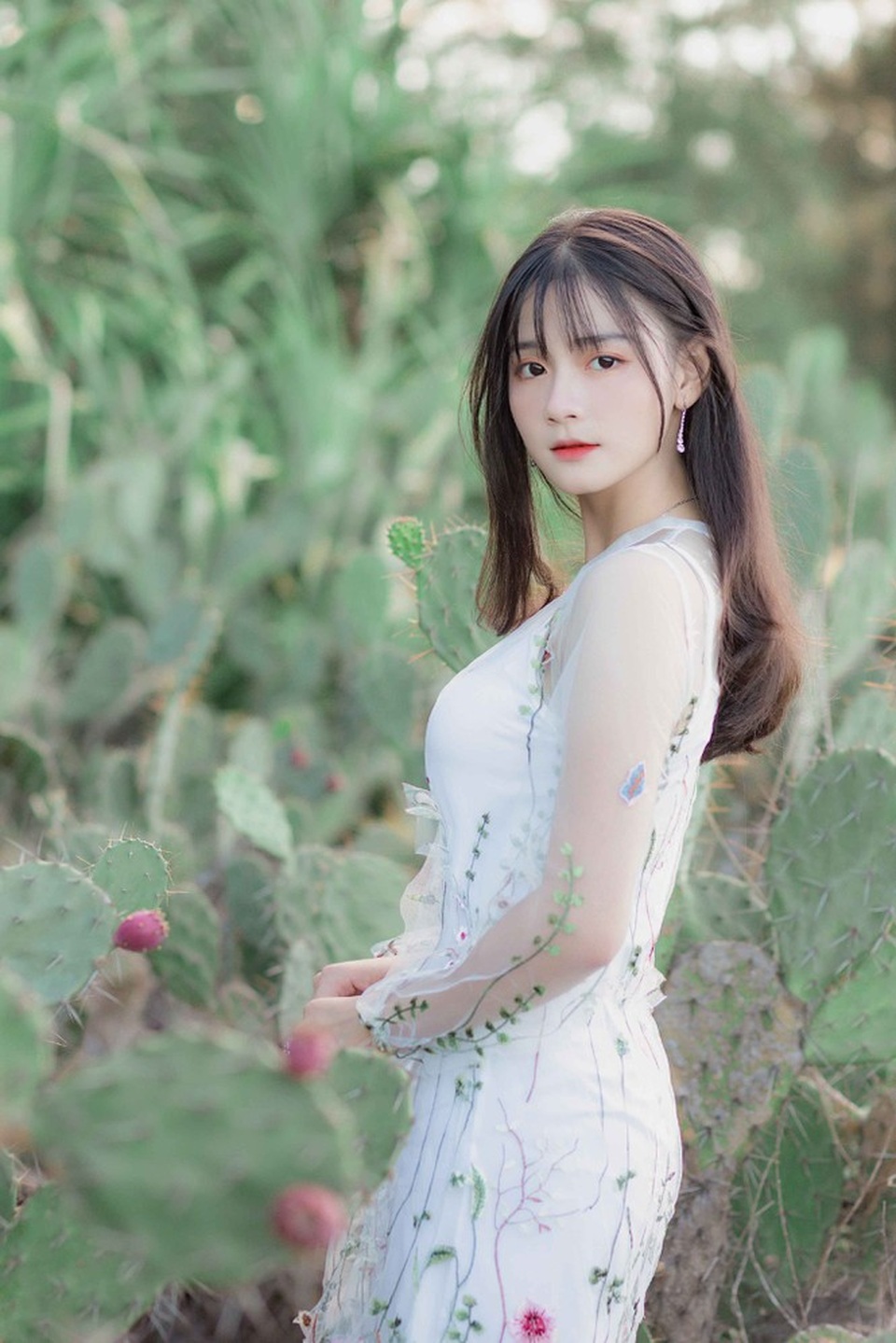 Ngắm bộ ảnh “ngọt ngào” vạn người mê của cô gái gốc Huế - 16 Ngắm bộ ảnh “ngọt ngào” vạn người mê của cô gái gốc Huế - 16