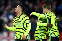 Arsenal giành vị trí của Man City, áp sát Liverpool