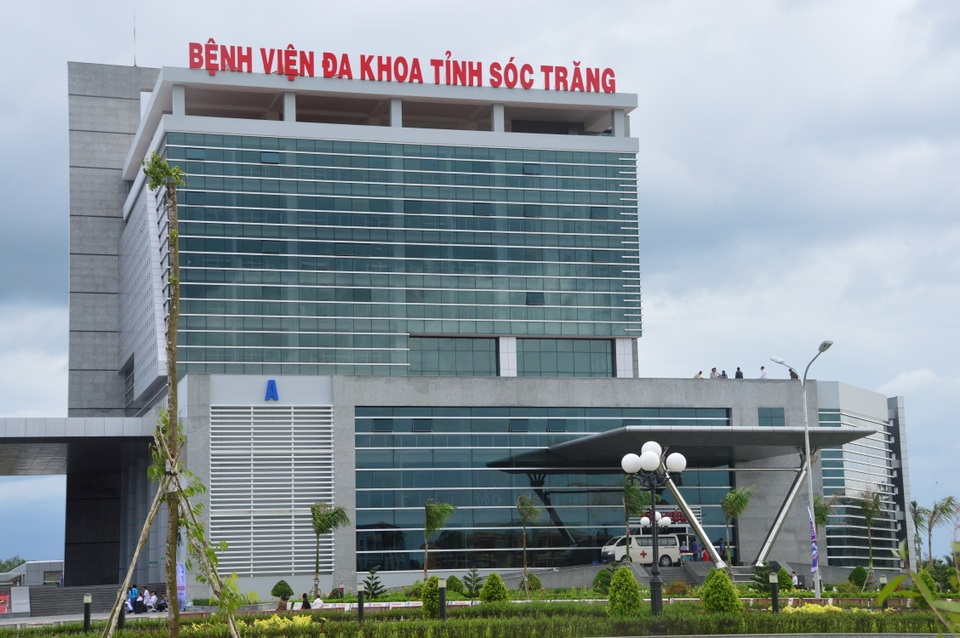 Sóc Trăng: Buộc thôi việc Phó trưởng phòng bệnh viện dùng bằng không hợp pháp - 1 Sóc Trăng: Buộc thôi việc Phó trưởng phòng bệnh viện dùng bằng không hợp pháp - 1