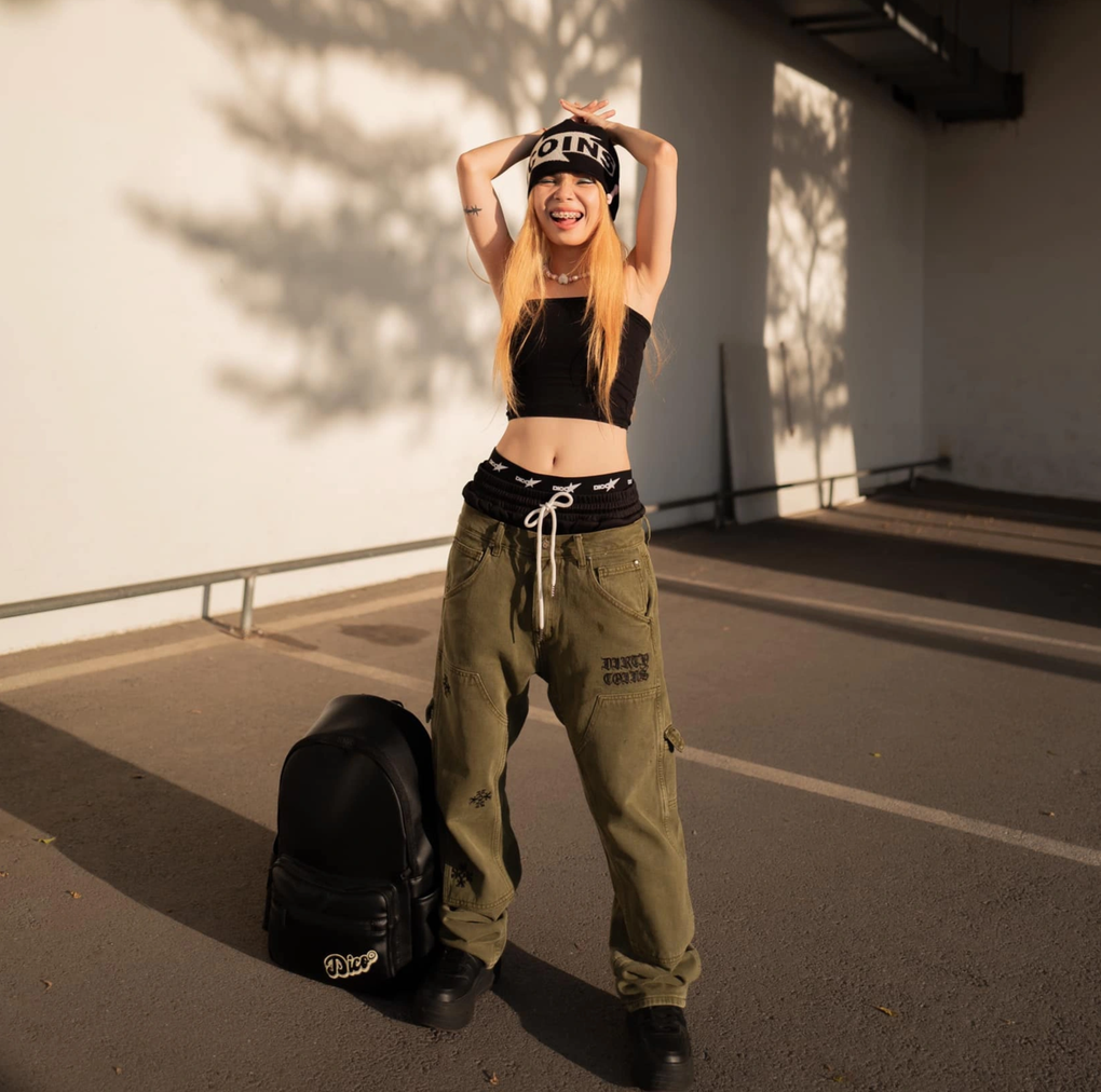 Nữ rapper gây sốt với giọng ca độc lạ và gu thời trang táo bạo - 7 Nữ rapper gây sốt với giọng ca độc lạ và gu thời trang táo bạo - 7