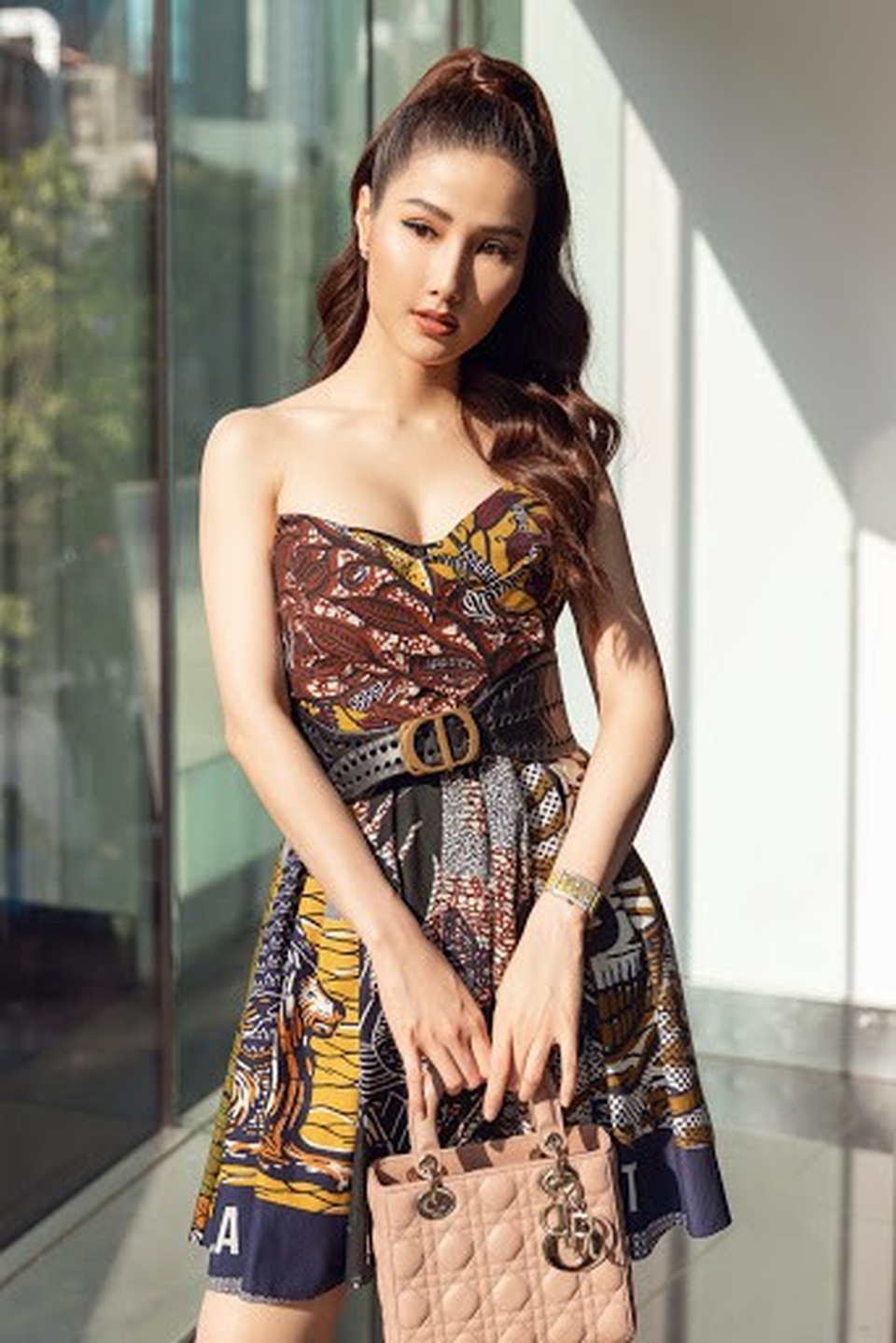 Nhan sắc mặt mộc của Diễm My 9x, Nhã Phương - 10 Nhan sắc mặt mộc của Diễm My 9x, Nhã Phương - 10