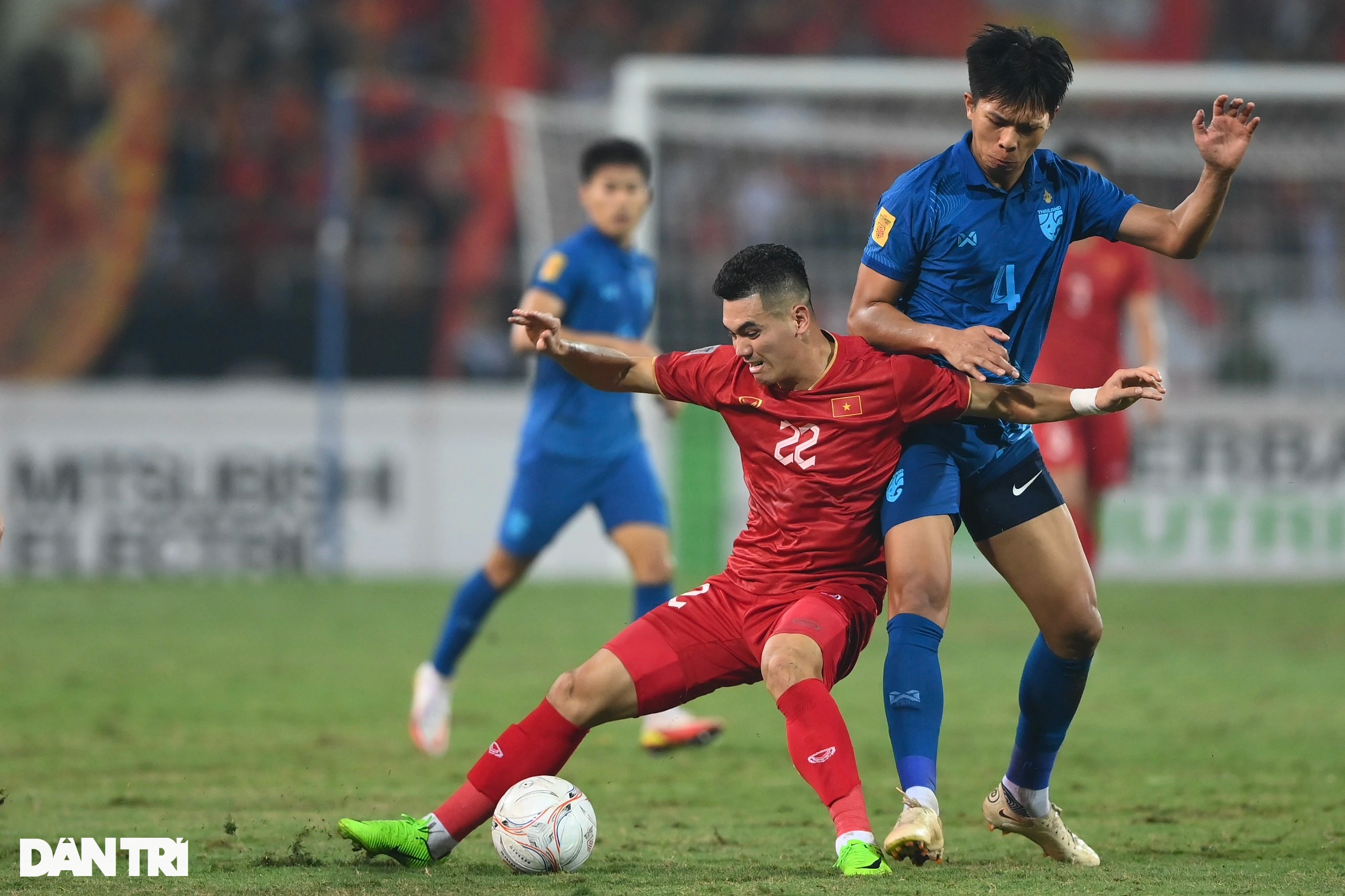 Bàn gỡ hòa 2-2 mở ra cơ hội lật ngược thế cờ cho đội tuyển Việt Nam - 9 Bàn gỡ hòa 2-2 mở ra cơ hội lật ngược thế cờ cho đội tuyển Việt Nam - 9