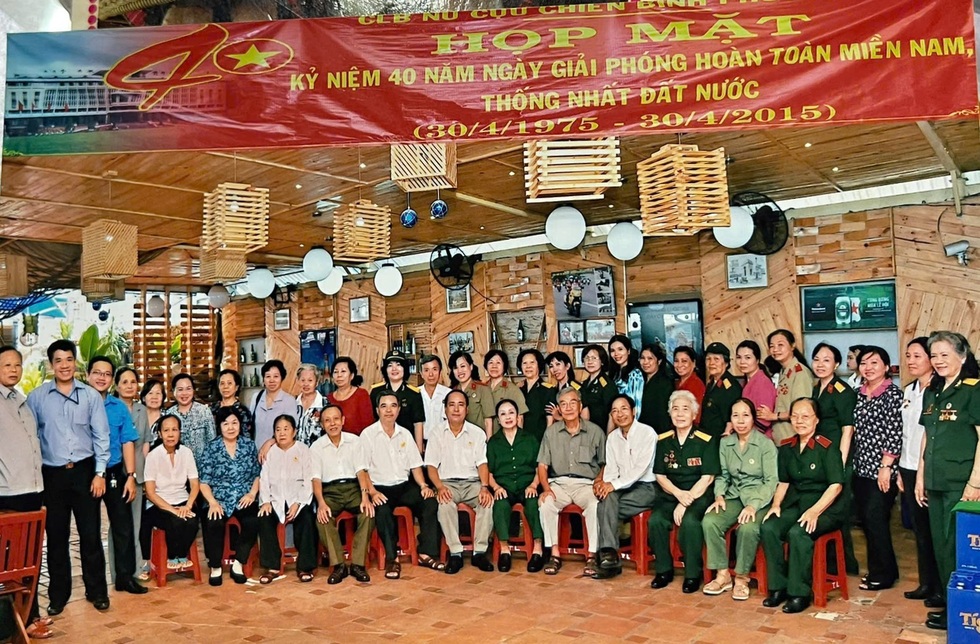 Nữ chiến sĩ Biệt động Sài Gòn được mẹ lập bàn thờ khi còn sống - 9 Nữ chiến sĩ Biệt động Sài Gòn được mẹ lập bàn thờ khi còn sống - 9