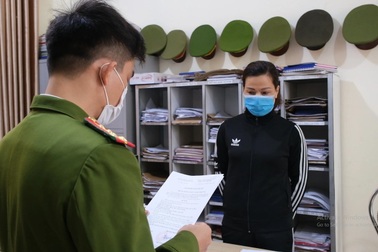 Bắt nguyên kế toán trưởng Công ty Đầu tư phát triển và môi trường Cao Bằng