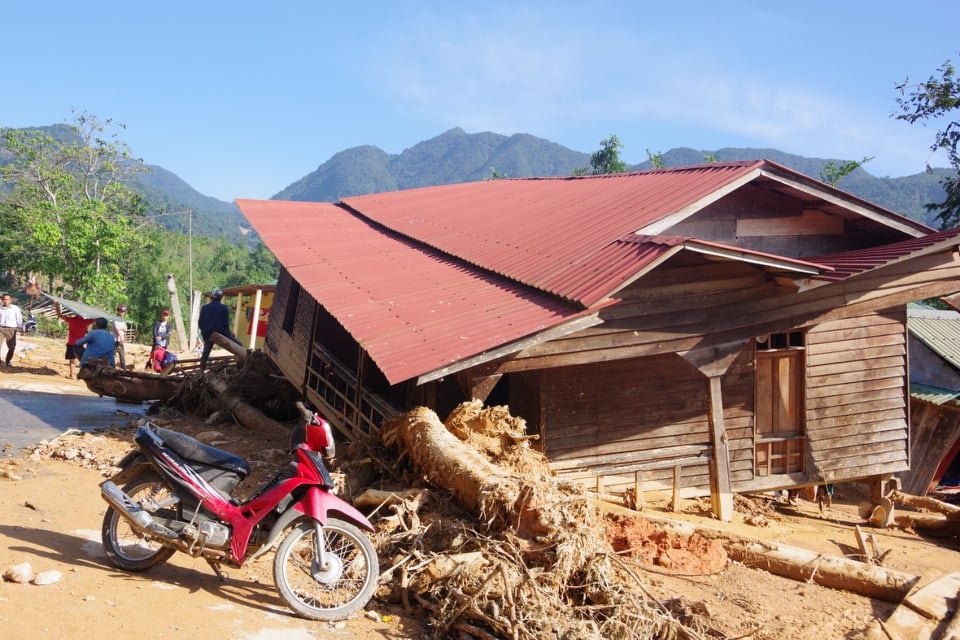 Tan hoang, ngổn ngang, xác xơ sau lũ! - 14 Tan hoang, ngổn ngang, xác xơ sau lũ! - 14