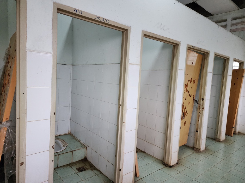 TPHCM: Hàng loạt điểm nóng bữa ăn bán trú vào danh sách kiểm tra - 3 TPHCM: Hàng loạt điểm nóng bữa ăn bán trú vào danh sách kiểm tra - 3