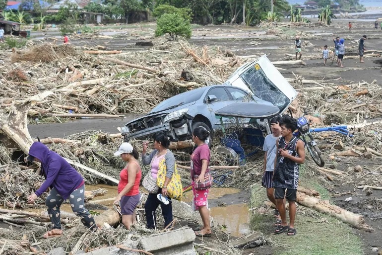 Philippines sơ tán gần 200.000 dân trước siêu bão Man-yi - 1