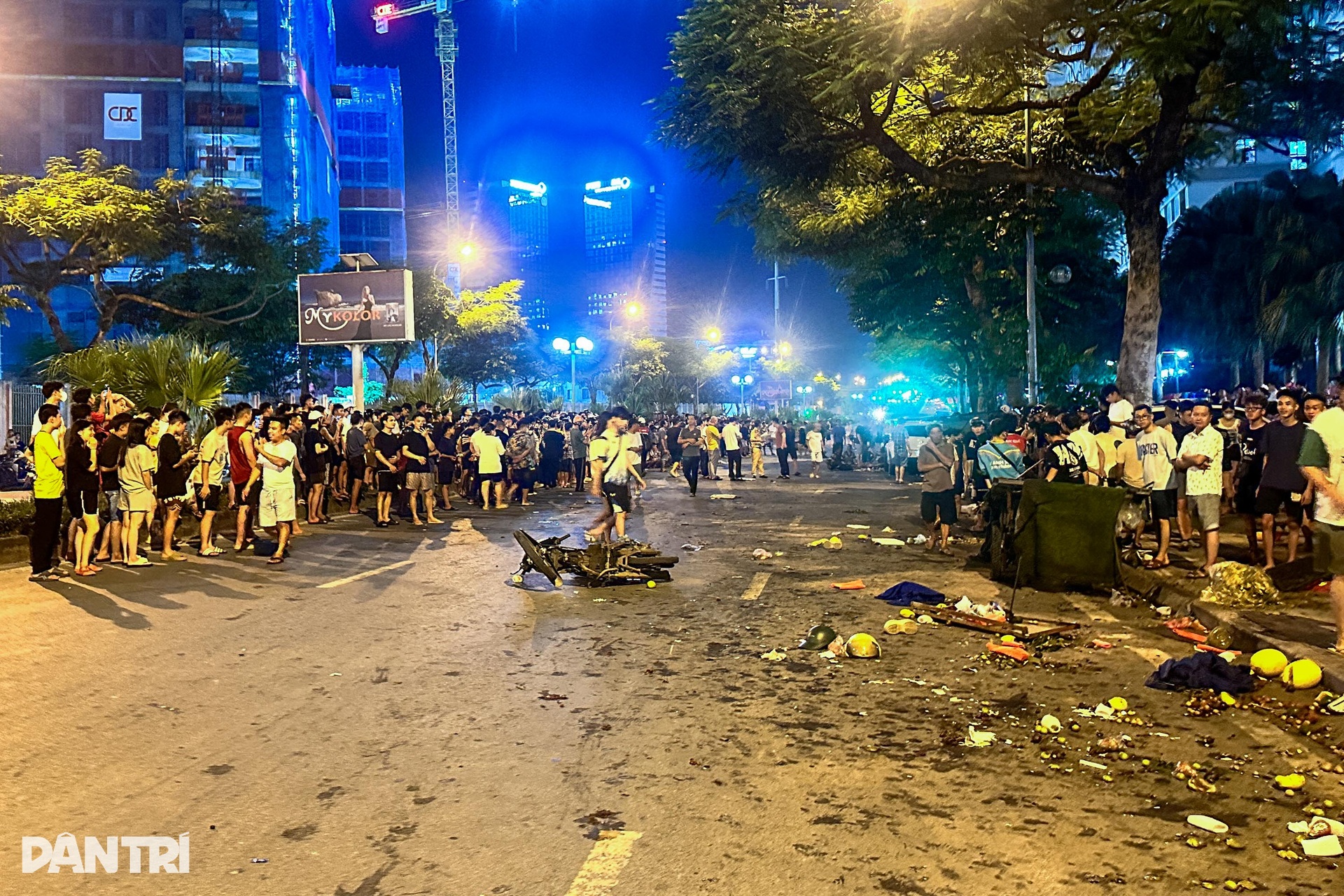 Hiện trường vụ tai nạn liên hoàn ở Dương Nội - 1 Hiện trường vụ tai nạn liên hoàn ở Dương Nội - 1