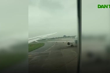 Khoảnh khắc va quẹt của 2 máy bay Vietnam Airlines
