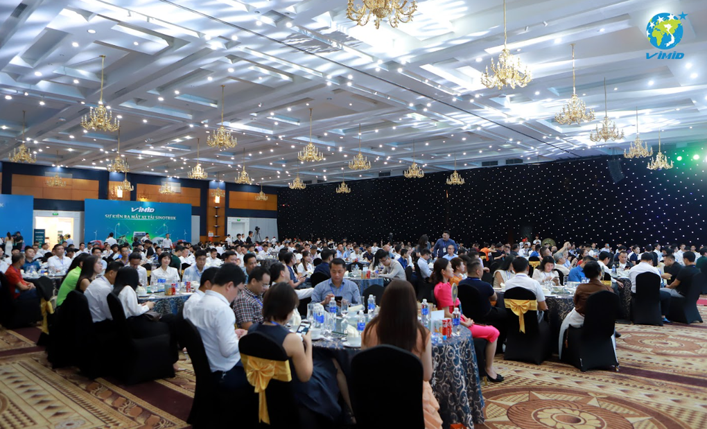 VIMID tổ chức lễ ra mắt dòng xe tải SINOTRUK mới - 3 VIMID tổ chức lễ ra mắt dòng xe tải SINOTRUK mới - 3