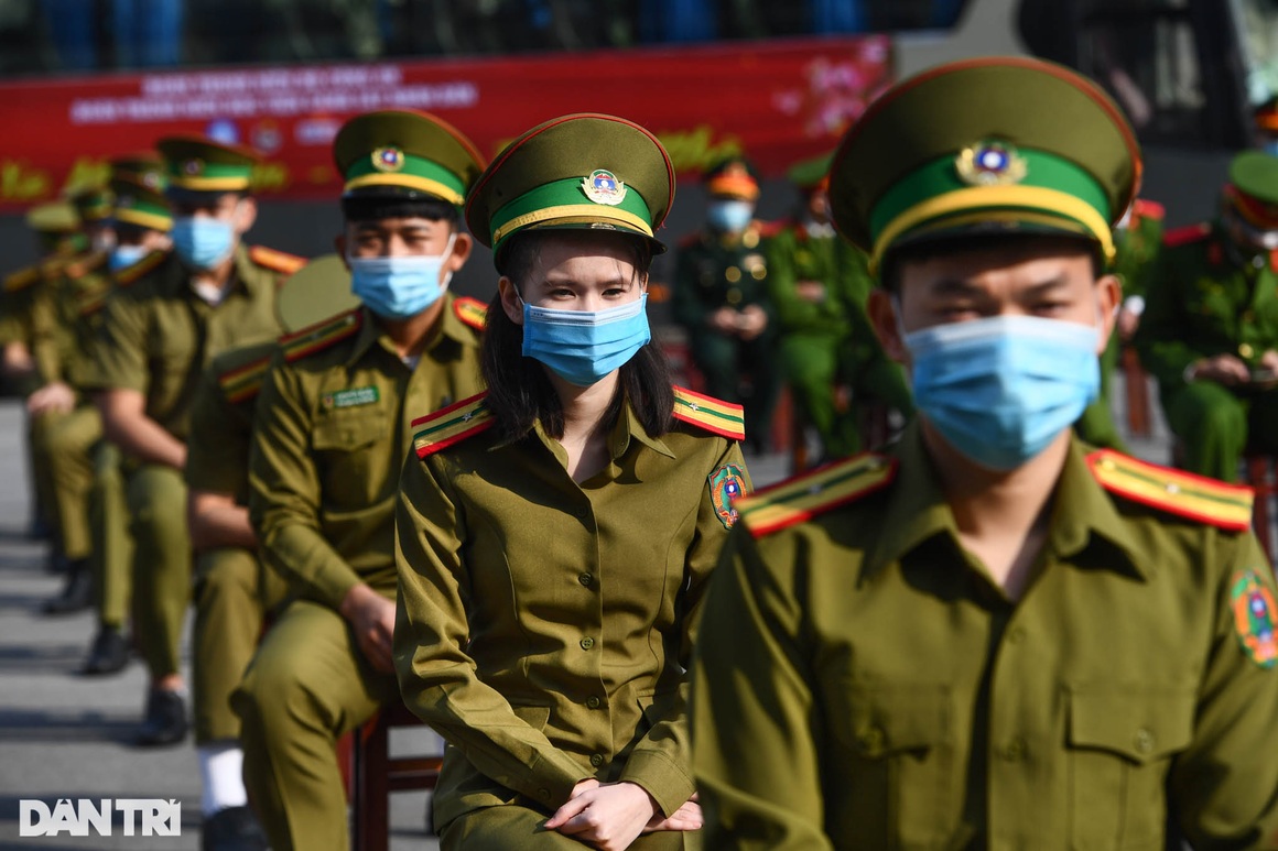 Chuyến xe mùa xuân đưa 300 học viên HV Cảnh sát nhân dân về quê đón Tết - 10 Chuyến xe mùa xuân đưa 300 học viên HV Cảnh sát nhân dân về quê đón Tết - 10