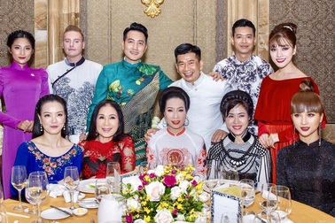 Hồ Đức Vĩnh - Thái Nhiên Phương thanh lịch và sang trọng với áo dài