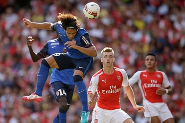 Falcao khiến Arsenal tan mộng vô địch Emirates Cup