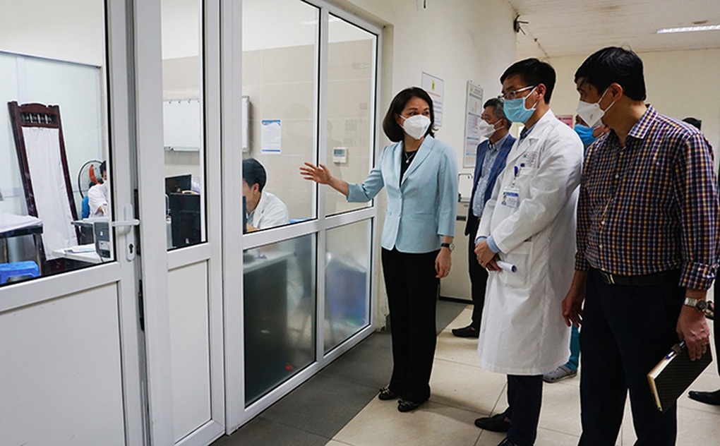 Hà Nội tăng bệnh nhân Covid-19 do thời tiết giao mùa, độ ẩm cao - 1 Hà Nội tăng bệnh nhân Covid-19 do thời tiết giao mùa, độ ẩm cao - 1