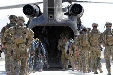 Mỹ đặt nhiệm vụ chống Nga lên vai châu Âu?