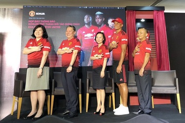 Cựu trung vệ của Manchester United giao lưu với người hâm mộ TPHCM