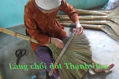 Clip sản xuất chiếu và làm chổi đót