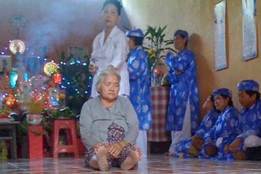 Mê tín dị đoan và y khoa: May nhờ, rủi chịu 