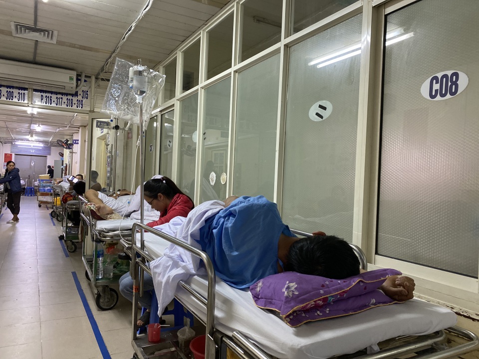 Phạt nghiêm nồng độ cồn khi lái xe, tai nạn giao thông do bia rượu giảm - 1 Phạt nghiêm nồng độ cồn khi lái xe, tai nạn giao thông do bia rượu giảm - 1