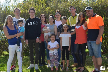 Bà nội tình nguyện mang thai cháu để giúp vợ chồng con trai