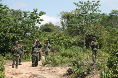 Covid-19 "nóng rực", biên phòng thiết lập vành đai siết chặt kiểm soát