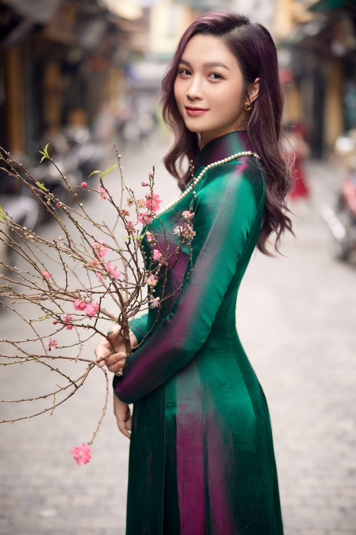 Hoa khôi ĐHQG Hà Nội: Con gái không cần học cao là quan điểm phiến diện - 1 Hoa khôi ĐHQG Hà Nội: Con gái không cần học cao là quan điểm phiến diện - 1