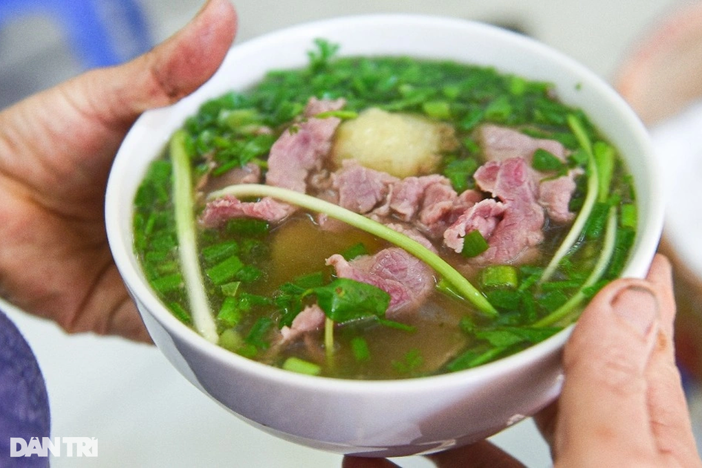 Vi khuẩn gây ngộ độc bánh mì ở Vũng Tàu: Cảnh giác nhiều món ăn quen thuộc - 3