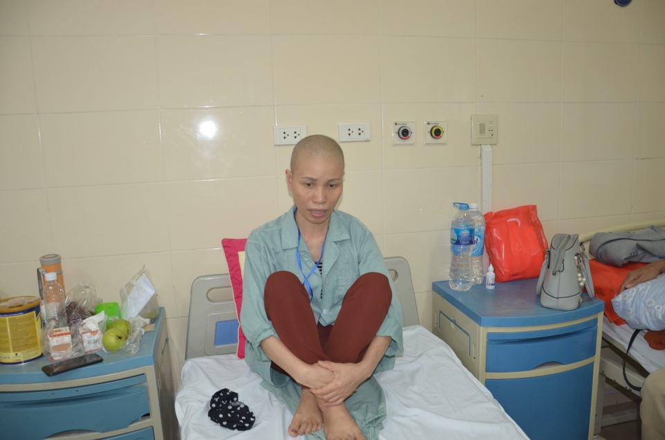 Xót xa cảnh cô giáo mầm non đau đớn chống chọi bệnh ung thư quái ác - 4 Xót xa cảnh cô giáo mầm non đau đớn chống chọi bệnh ung thư quái ác - 4