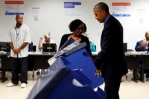Tổng thống Obama bỏ phiếu sớm chọn người kế nhiệm