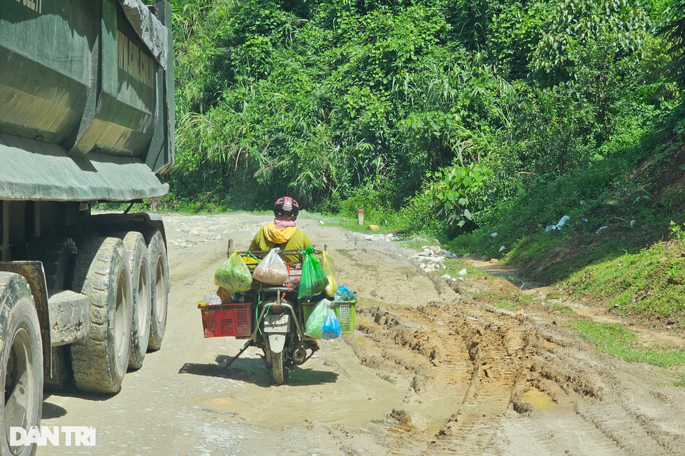 Con đường đau khổ hơn 40 năm tuổi bao giờ mới được sửa chữa? - 7