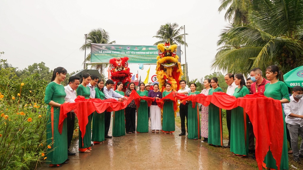 4 năm thành lập nhóm thiện nguyện Từ Tâm: Khánh thành 4 cầu dân sinh - 1 4 năm thành lập nhóm thiện nguyện Từ Tâm: Khánh thành 4 cầu dân sinh - 1