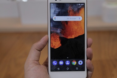 Cận cảnh 2 mẫu smartphone giá rẻ mới nhất của Nokia tại Việt Nam