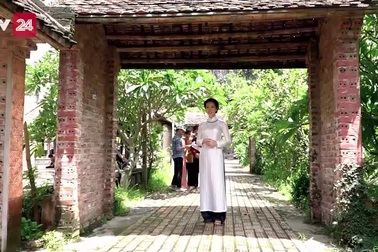 Á hậu Thụy Vân, MC Hạnh Phúc hóa tình nhân