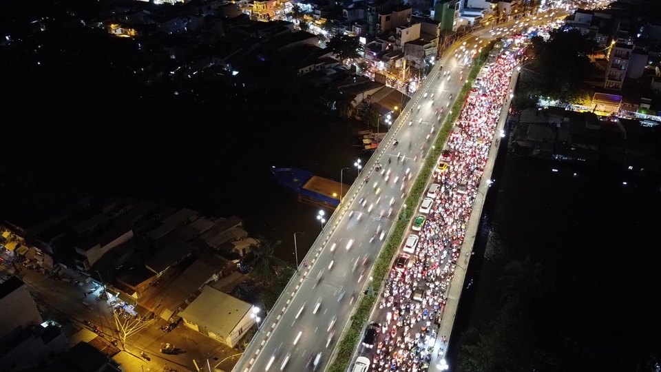 Đường dẫn vào khu hang đá “tê liệt”, ông già Noel cũng ngán ngẩm chôn chân - 5 Đường dẫn vào khu hang đá “tê liệt”, ông già Noel cũng ngán ngẩm chôn chân - 5