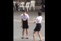 Clip "cô gái nhảy như bị điện giật siêu hài hước" nổi bật nhất tuần qua